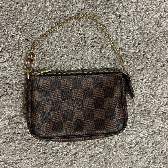 louis vuitton brown monogram pochette - Picture 1 of 4